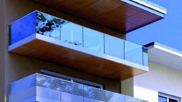 Ampliamento del balcone e rispetto del decoro architettonico