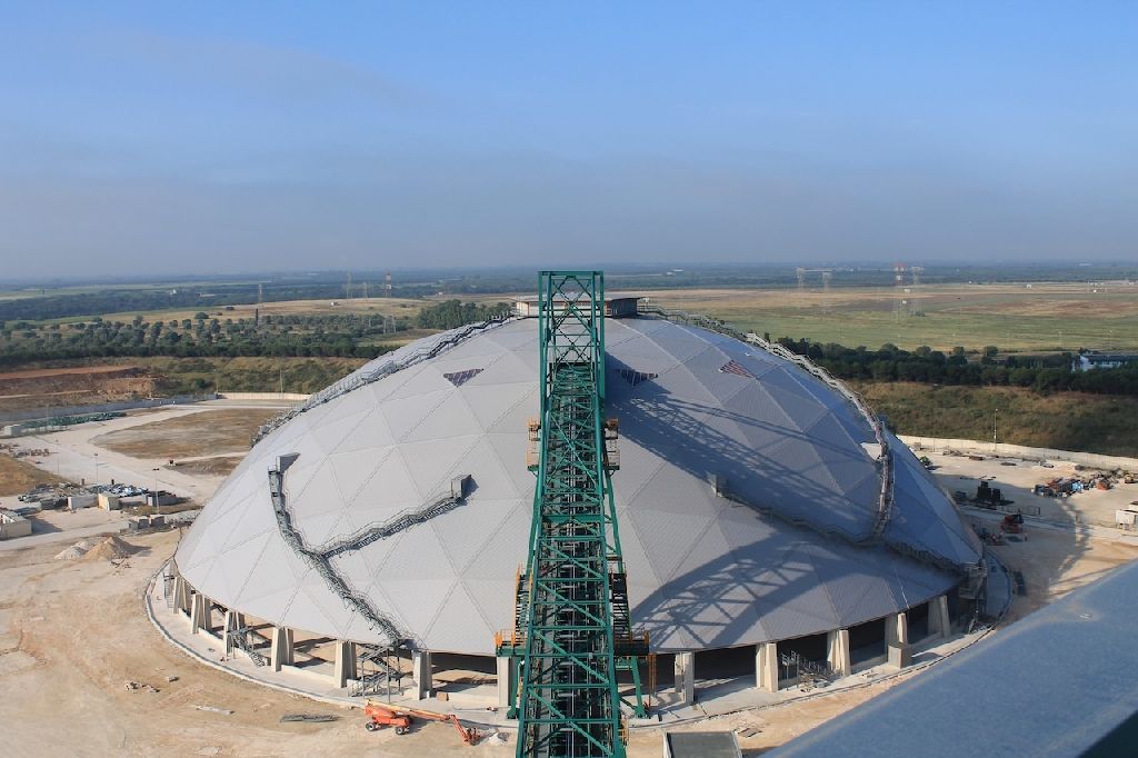 Centrale Enel di Brindisi pronta la seconda cupola geodetica in legno
