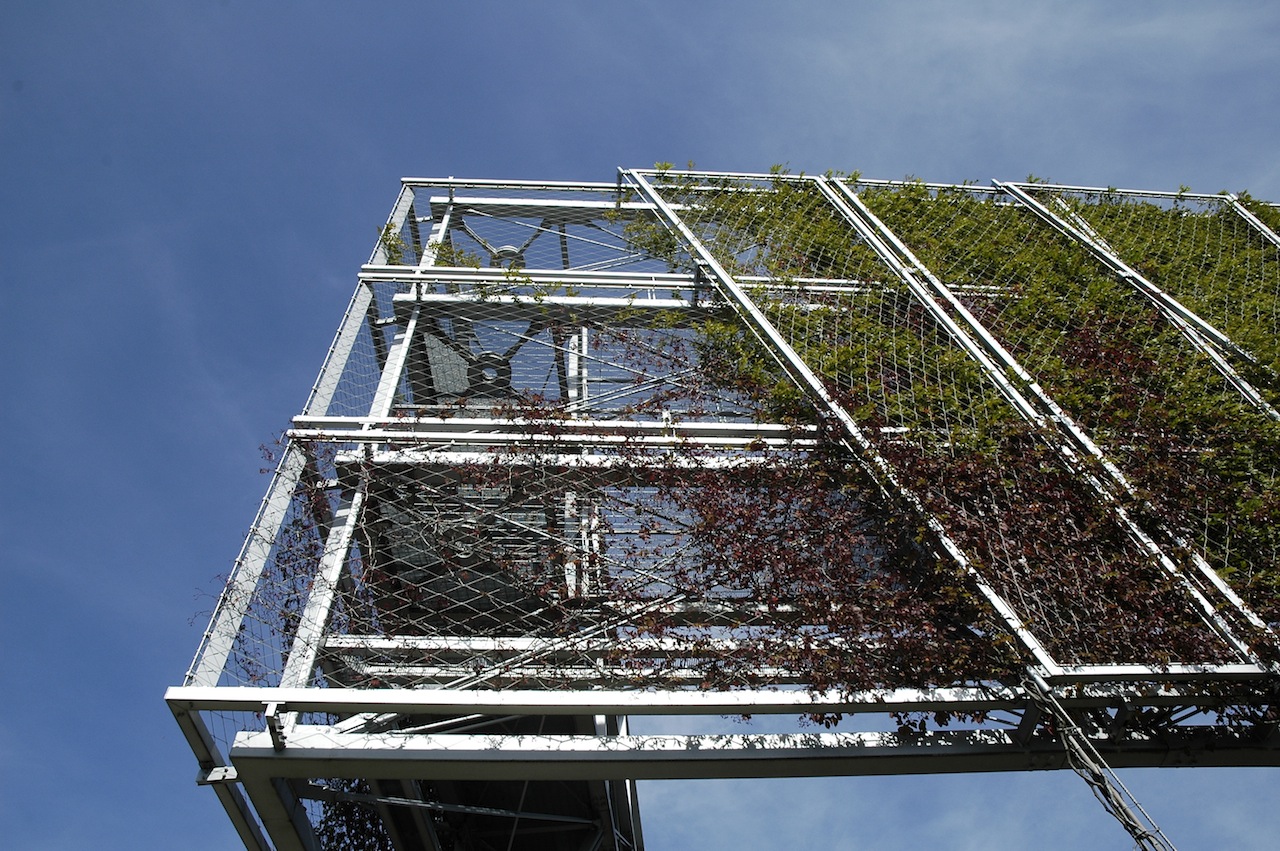 Particolare del rivestimento in corrispondenza dell’angolo