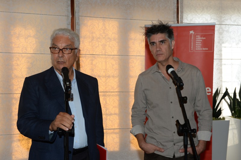 Il presidente della Biennale di Venezia, Paolo Baratta, e Alejandro Aravena (foto: Giorgio Zucchiatti)