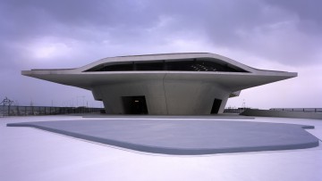 La stazione marittima di Salerno di Zaha Hadid fotografata da Hélène Binet