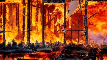 La velocità di carbonizzazione in strutture in legno protette e non protette