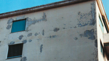 Come degradano coperture e chiusure esterne verticali