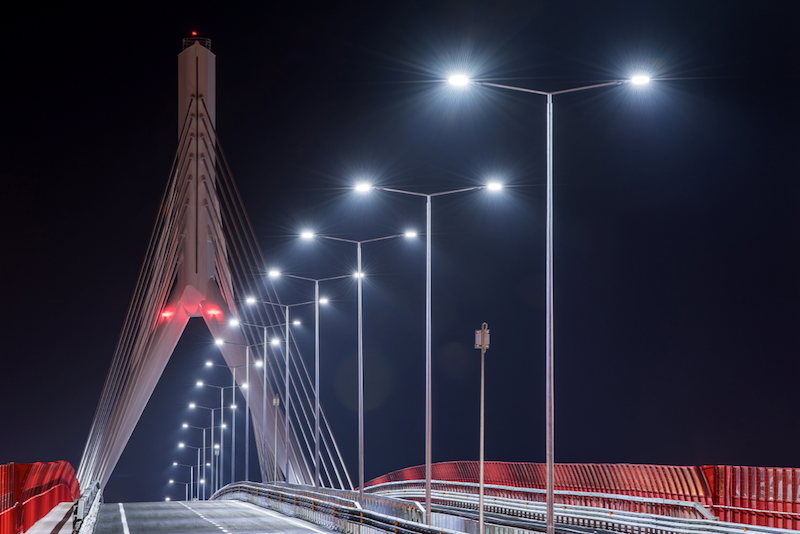 Vista_ponte_notte_illuminato