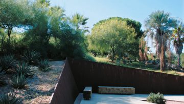 Muri divisori per esterni: guida alla scelta del materiale