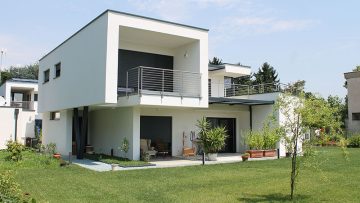 Due case prefabbricate in legno in Brianza: efficienza energetica e progettazione esecutiva