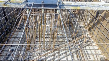 Tecniche di intervento su edifici in muratura: cordoli di piano con profili metallici