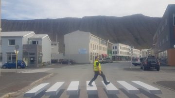 Traffic calming: come usare le strisce pedonali 3D