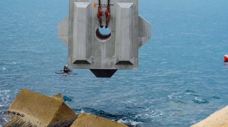 Eco-Smart Breakwater: calcestruzzo e alghe formano le dighe