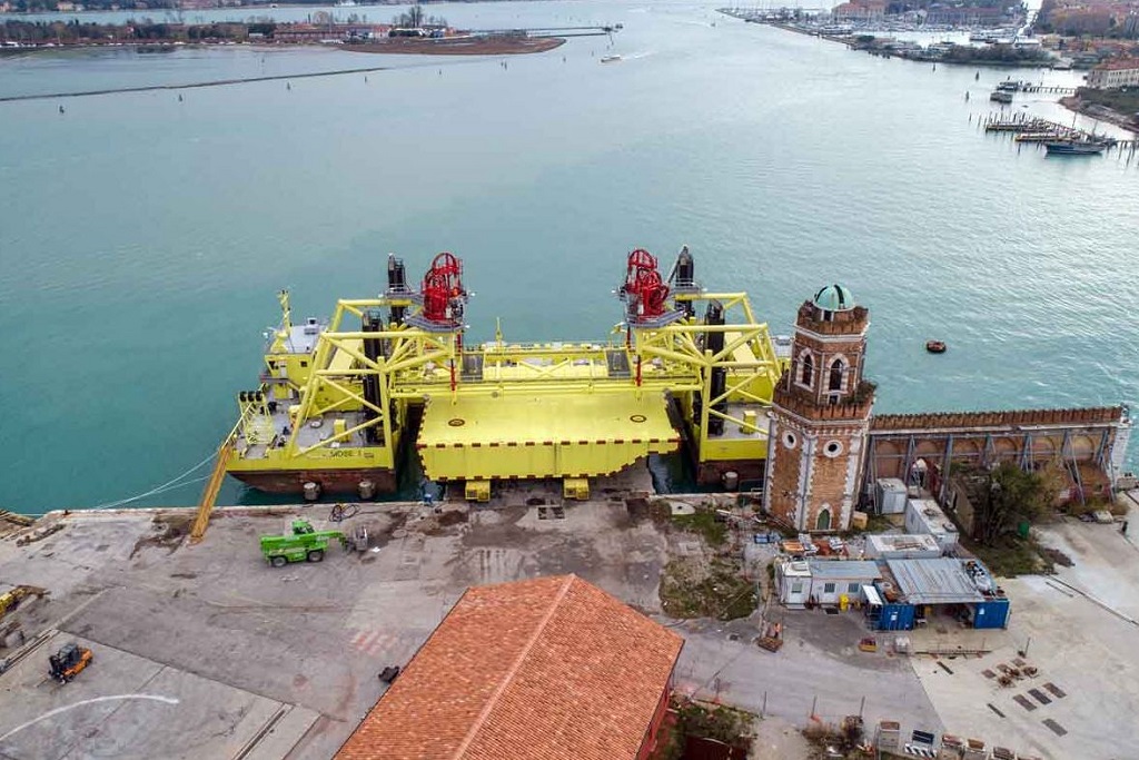 Acqua alta e i numeri di Venezia, aspettando la soluzione Mose