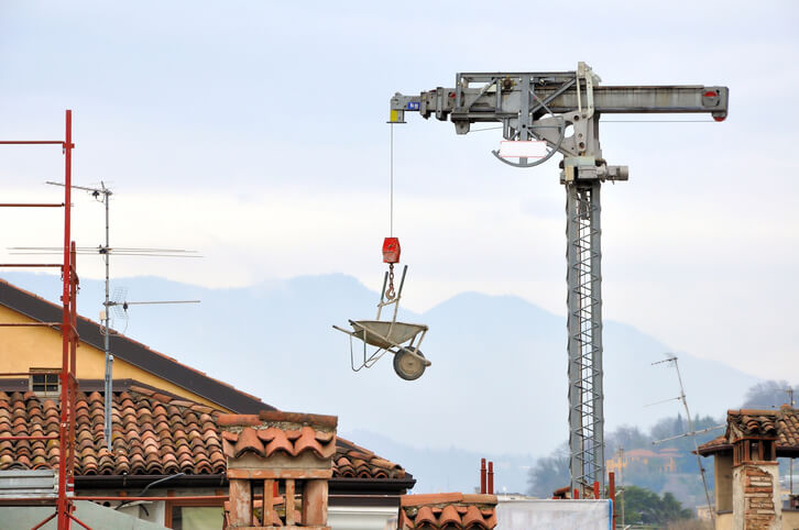 Cantieri aperti o chiusi? La convergenza sospesa tra Governo e Regioni