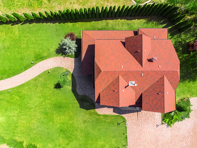 Autorizzazione paesaggistica: il privato può attestare l’esclusione di opere irrilevanti