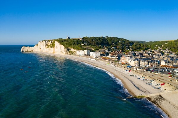 Erosione costiera e cambiamenti climatici: i rischi per le spiagge sabbiose