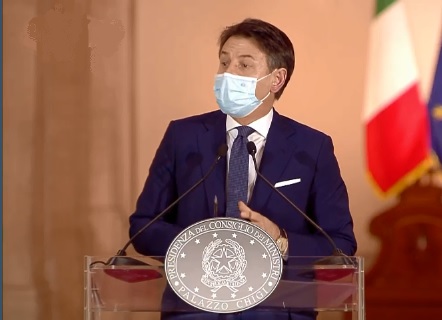 Dpcm 18 ottobre:  piazze chiuse e stop a fiere e congressi