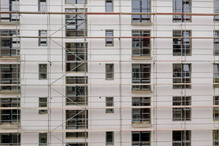 Bonus facciate, vale anche se parzialmente visibili dalla strada