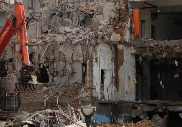 Oblazione per condono e sanatoria: termini, quantificazione e restituzione