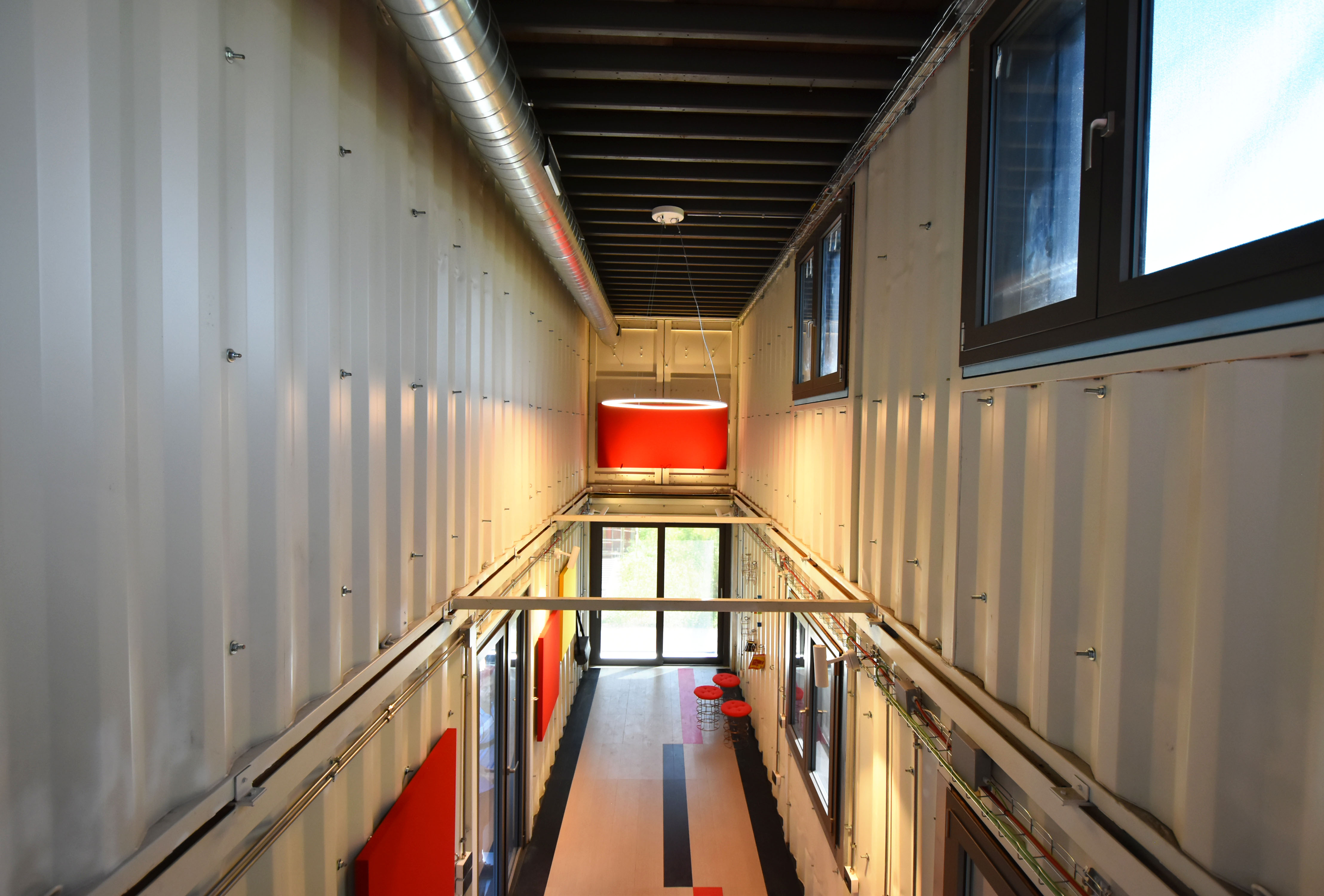 Abitare intelligente: il prototipo cHOMgenius che nasce da un container