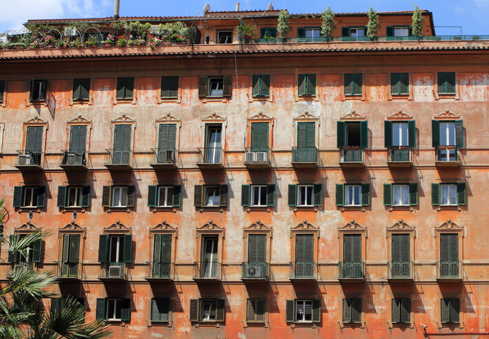 Bonus facciate, sempre obbligatori il visto e l’asseverazione per la cessione del credito