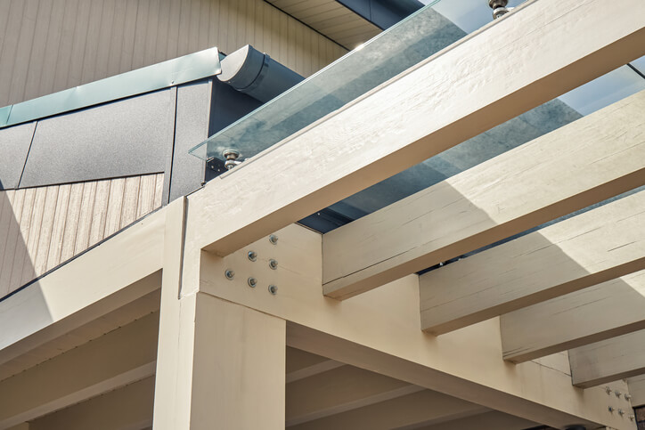 Tettoia, pergolato e verande: analisi degli accessori edilizi minori