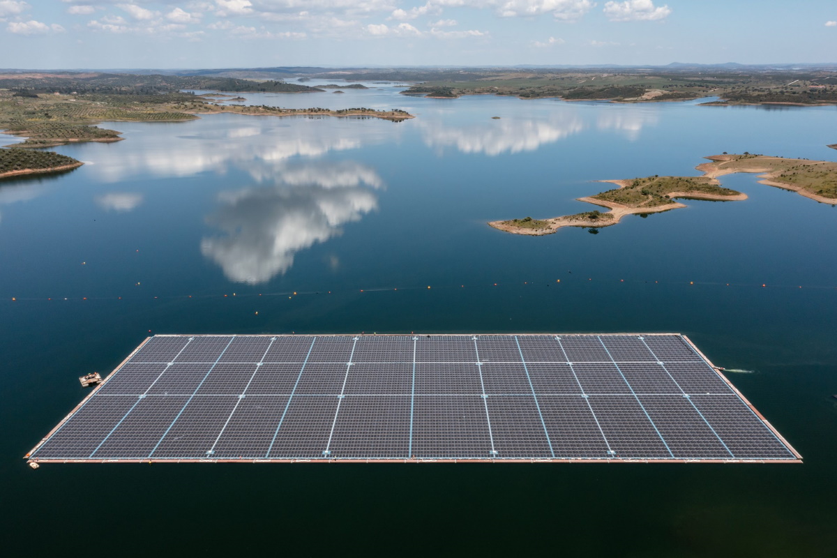 In Alentejo, il più grande parco fotovoltaico galleggiante d’Europa