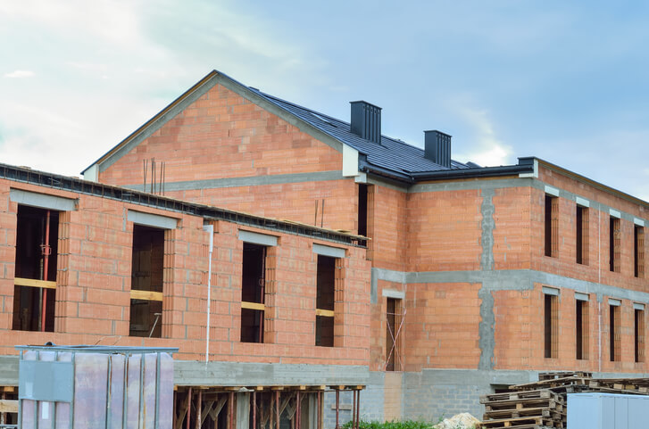 Quando la ristrutturazione edilizia si considera nuova costruzione?