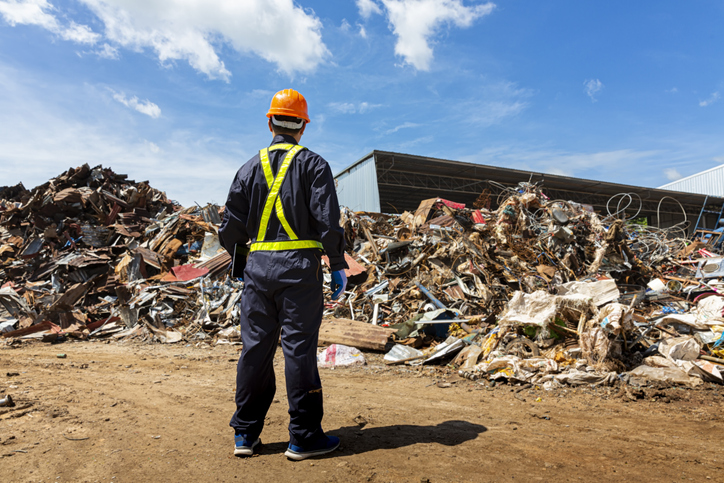 L’Intelligenza Artificiale e i satelliti possono individuare con precisione le discariche abusive