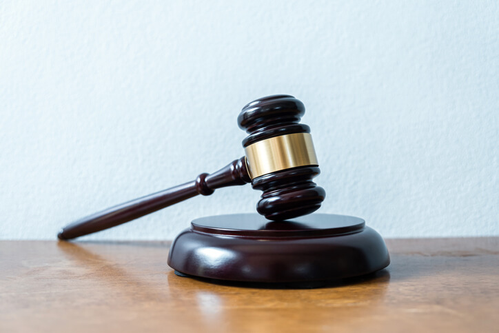 Sì alla revoca della gara d’appalto se si può fruire di fondi PNRR