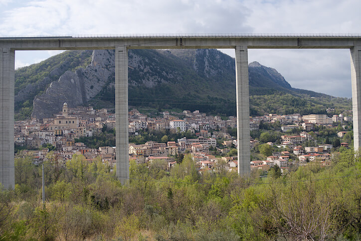 Ponti e viadotti, da Anas bando da 80 milioni per tecnologie e sicurezza Ponti e viadotti, da Anas bando da 80 milioni per tecnologie e sicurezza