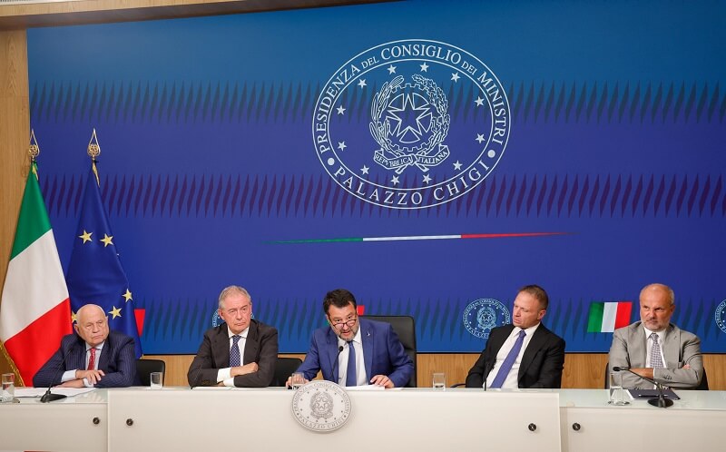 Decreti Omnibus prima delle ferie d’agosto: Ponte sullo Stretto e granchio blu