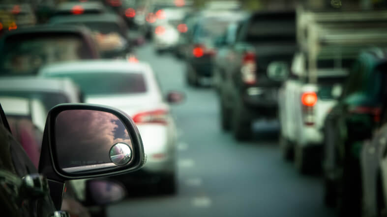 Nuove norme Euro 7, come impatta sui cittadini il tira e molla tra istituzioni e case produttrici?