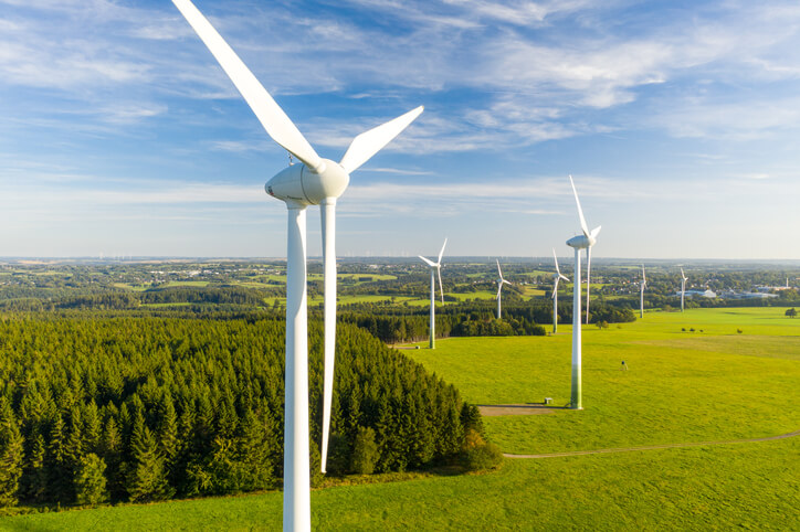 La pala eolica posta ad una distanza inferiore a quella legale non può essere rimossa